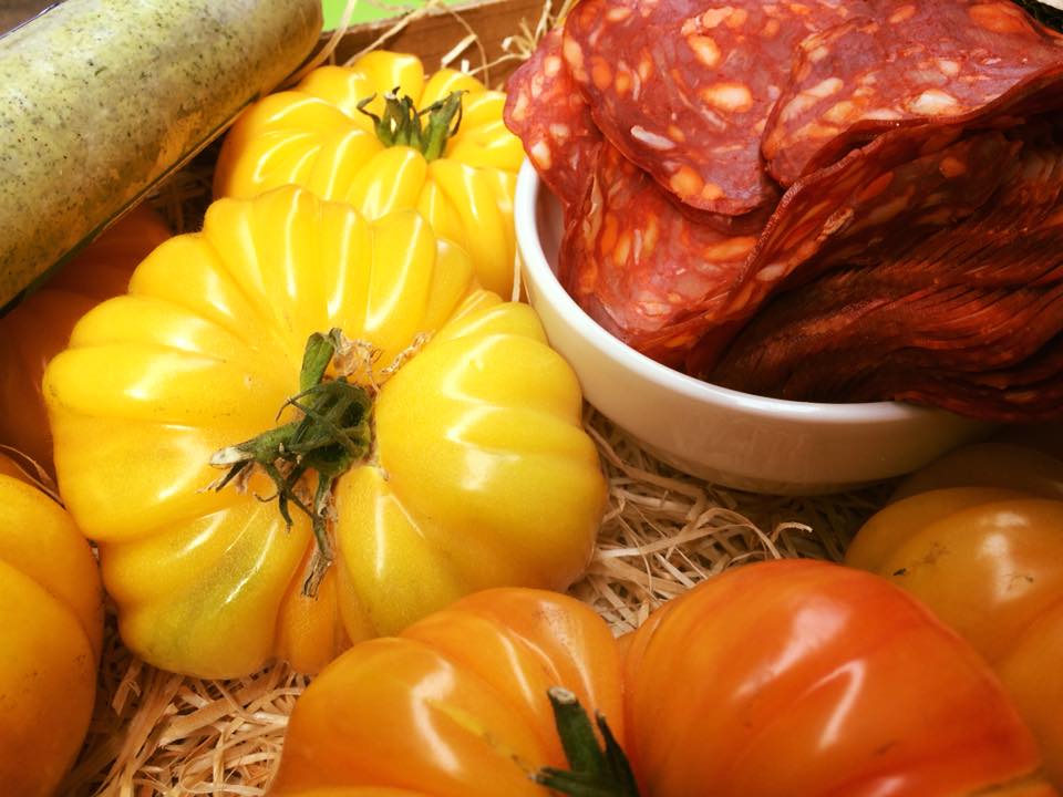 Chorizo et tomates bio
